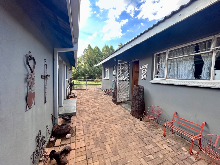 3 Bedroom Property for Sale in Flimieda North West